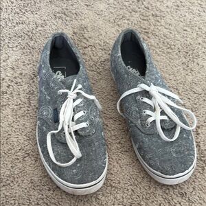 Women’s size 5 Vans
